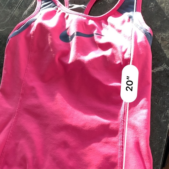 Nike running top - Picture 7 of 7